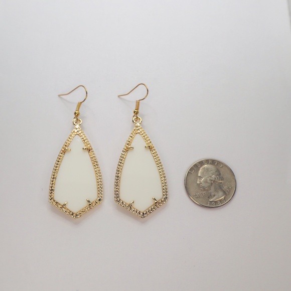 White Kite Earrings | Statement Earrings | Dangle Earrings - Picture 2 of 2